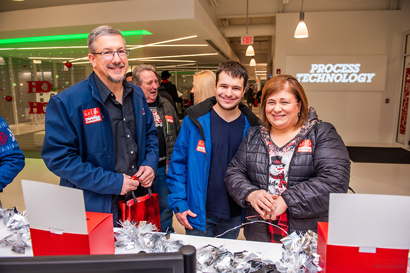 mariana-edelman-photography-process-technology-holiday-party-2023-169